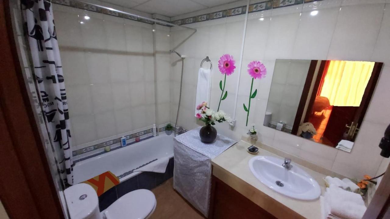 810 - Edif Aguamarina - Vacation Rental Home In The Coast Line Of Golf Del Sur San Miguel de Abona Buitenkant foto