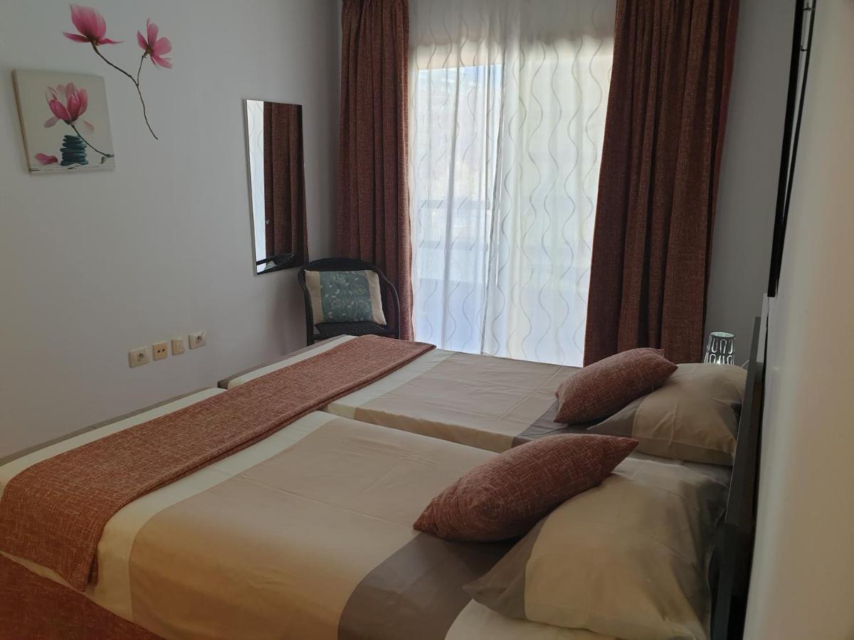 810 - Edif Aguamarina - Vacation Rental Home In The Coast Line Of Golf Del Sur San Miguel de Abona Buitenkant foto